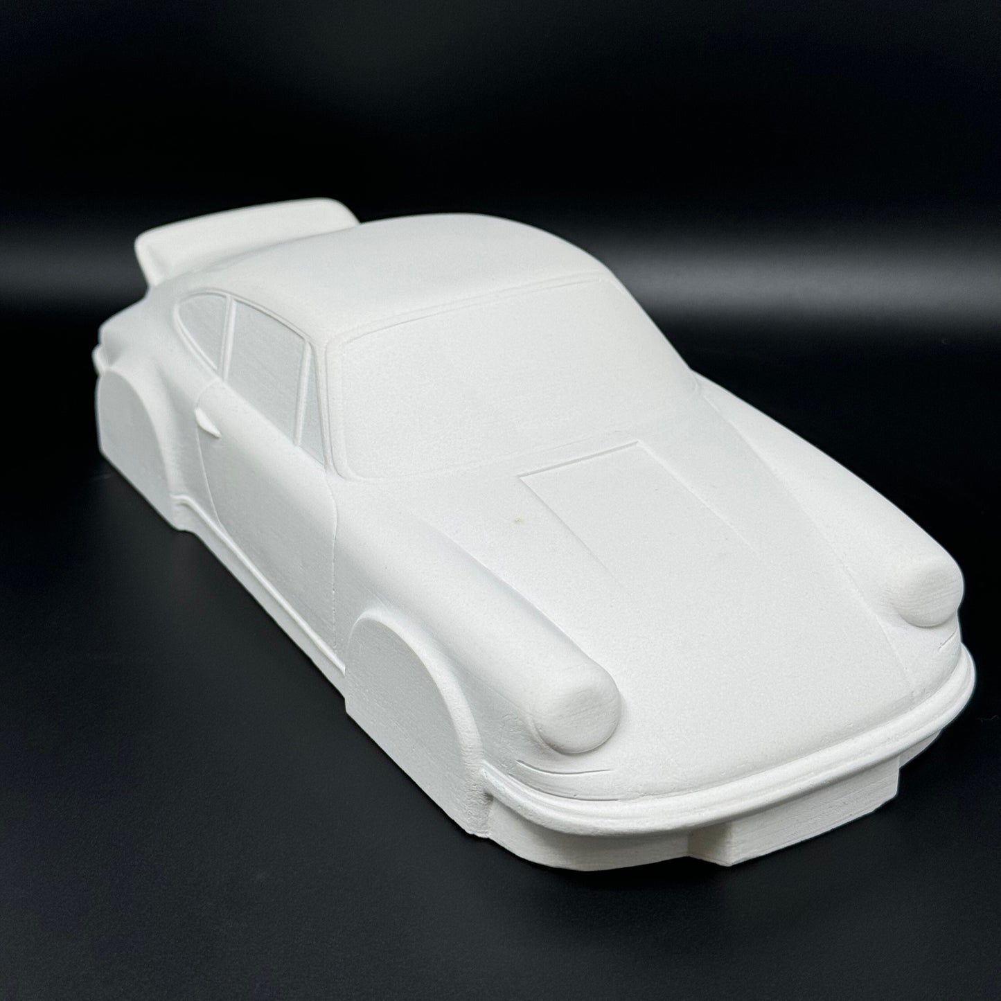 Porsche 911 Carrera Modell aus Keramik